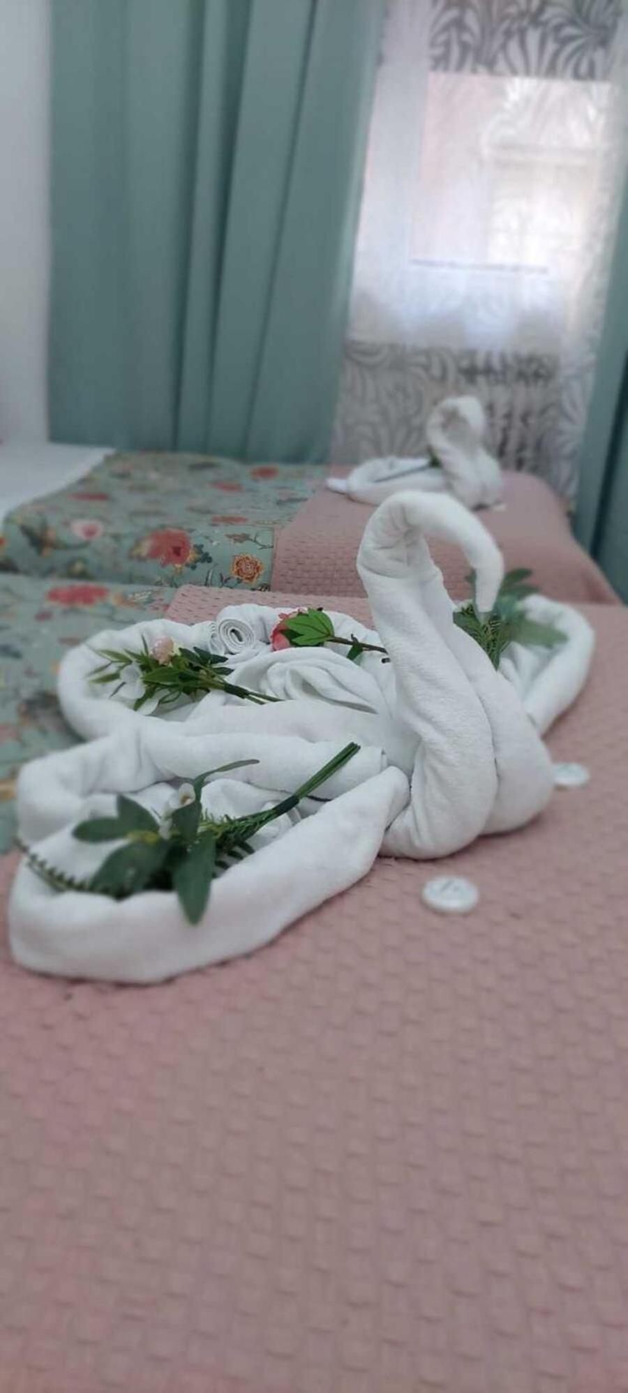 Hostal Milan Madrid Bagian luar foto